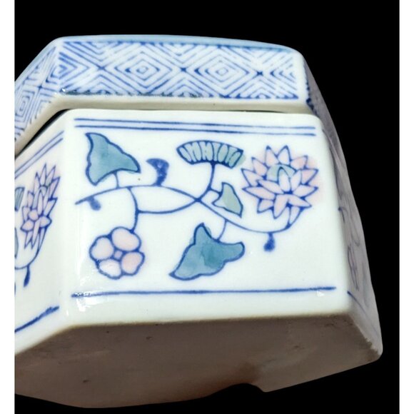 Vintage Floral Blue And White Hexagonal Ceramic Trinket Box - Picture 4 of 10